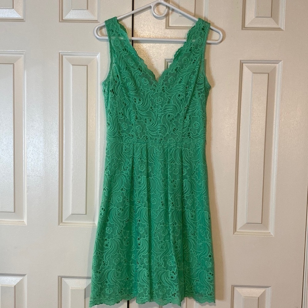 Laundry by Shelli Segal Green Lace Cocktail Dress Size 2 in EUC